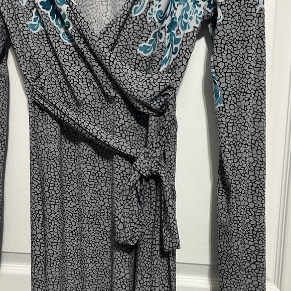 Elegant Nicole by Nicole MillerTeal and Black Patterned Dress size M/M - Picture 7 of 11